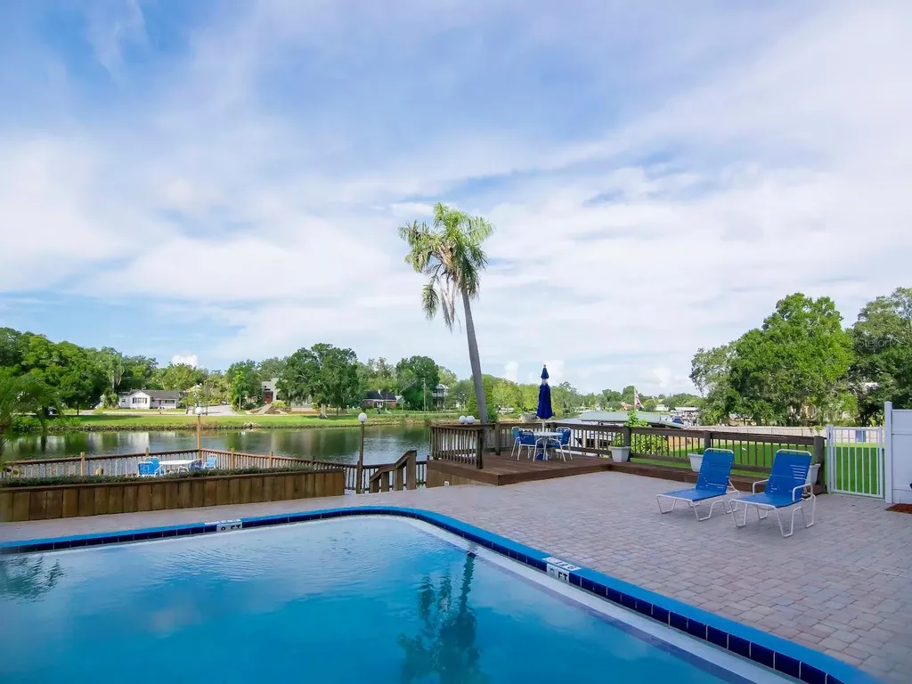 2780 N Riverside Drive Tampa FL 33602
