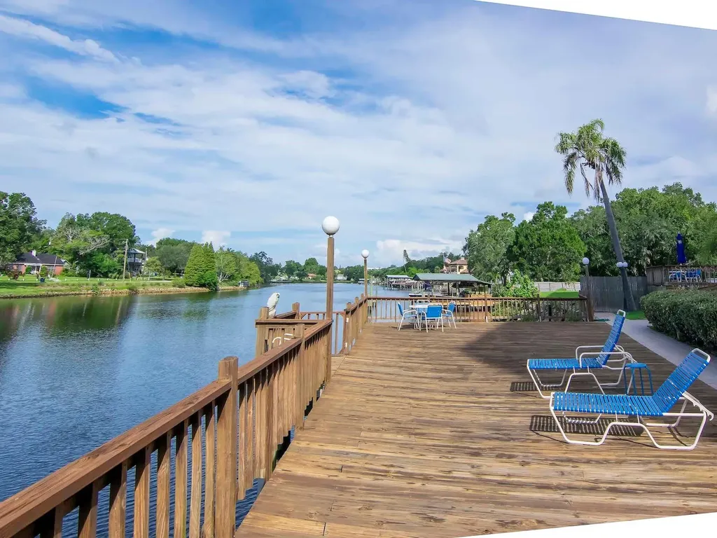 2780 N Riverside Drive Tampa FL 33602