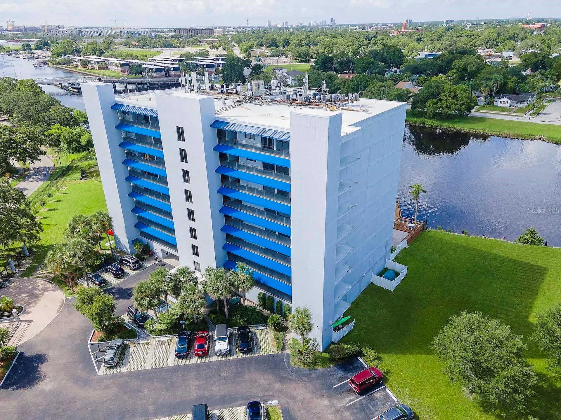 2780 N Riverside Drive Tampa FL 33602