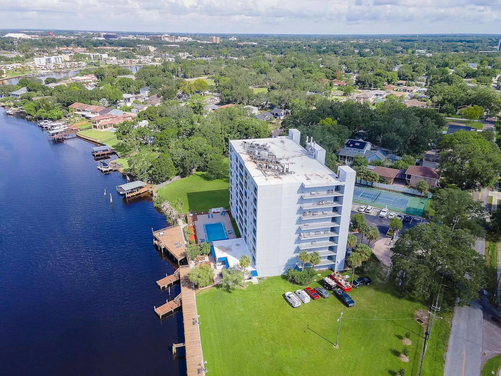 2780 N Riverside Drive Tampa FL 33602