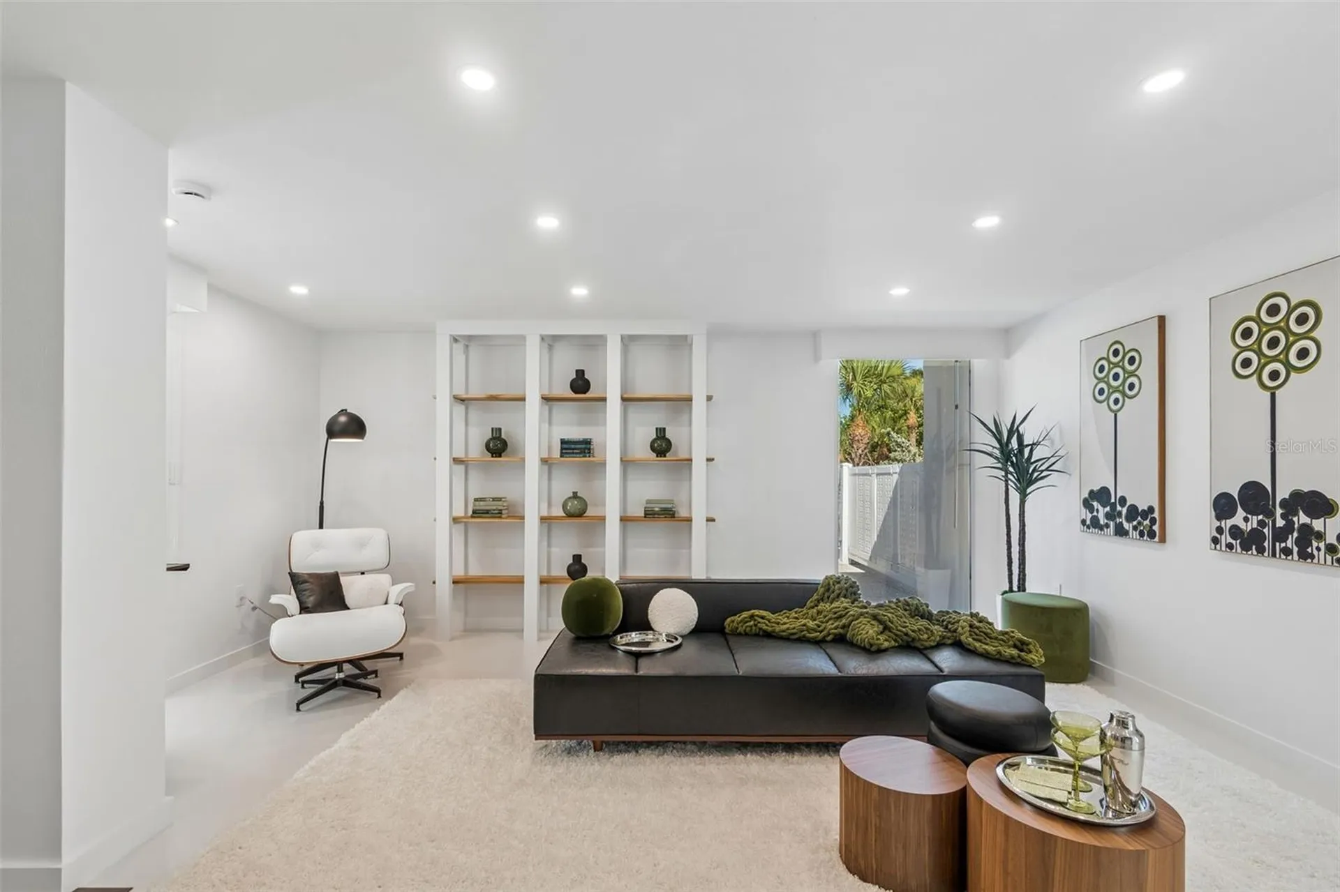 7647 Sanderling Road Sarasota FL 34242