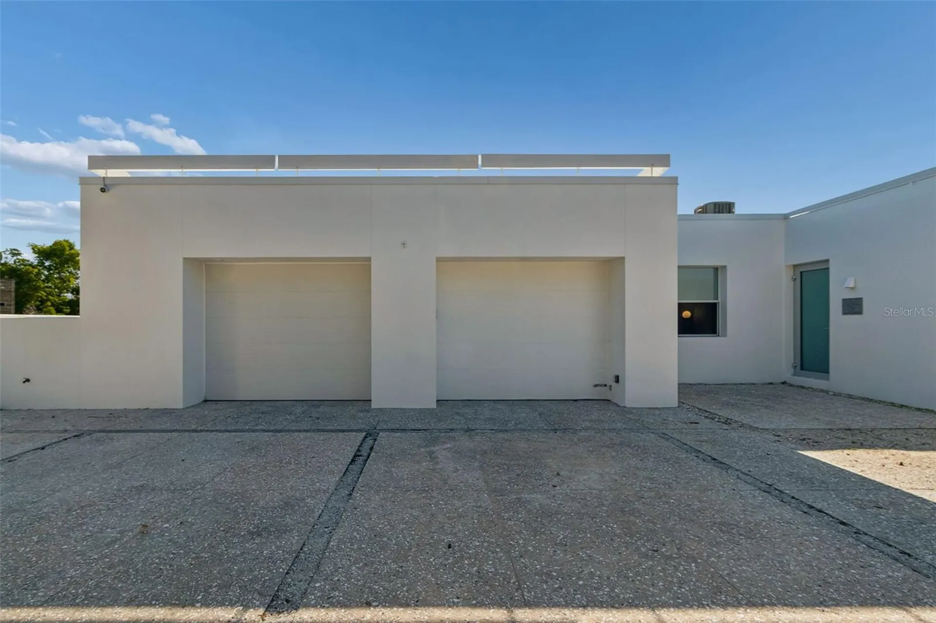 7647 Sanderling Road Sarasota FL 34242