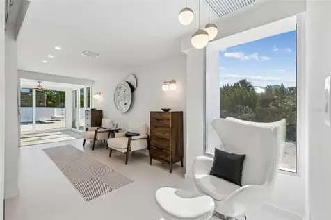 7647 Sanderling Road Sarasota FL 34242