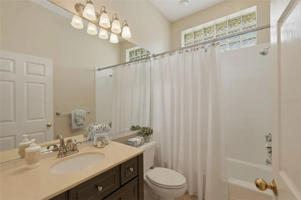 8722 52nd Drive E Bradenton FL 34211
