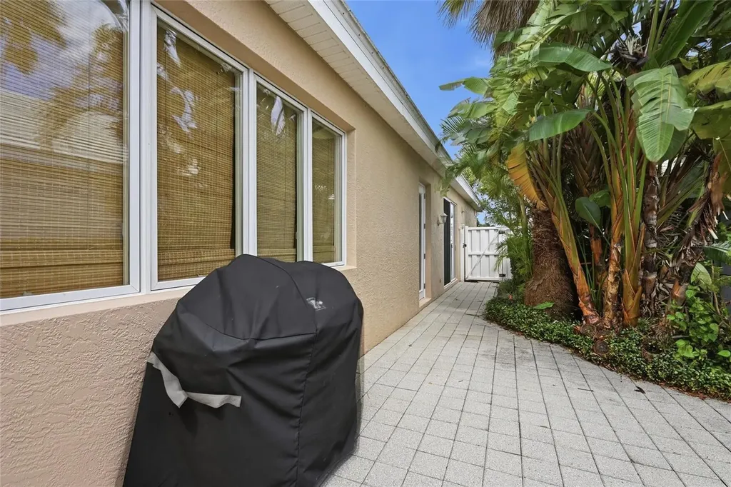 8722 52nd Drive E Bradenton FL 34211