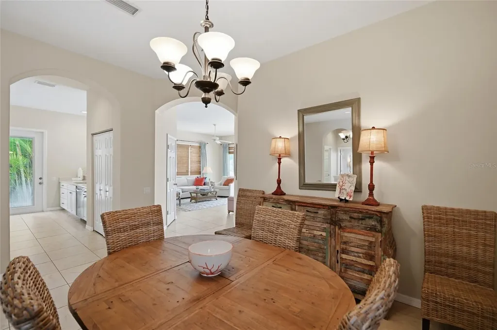 8722 52nd Drive E Bradenton FL 34211