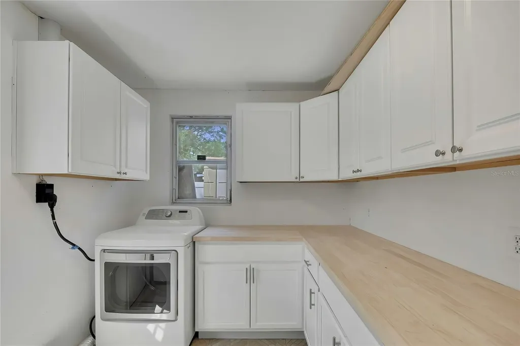 8424 Stillbrook Avenue Tampa FL 33615
