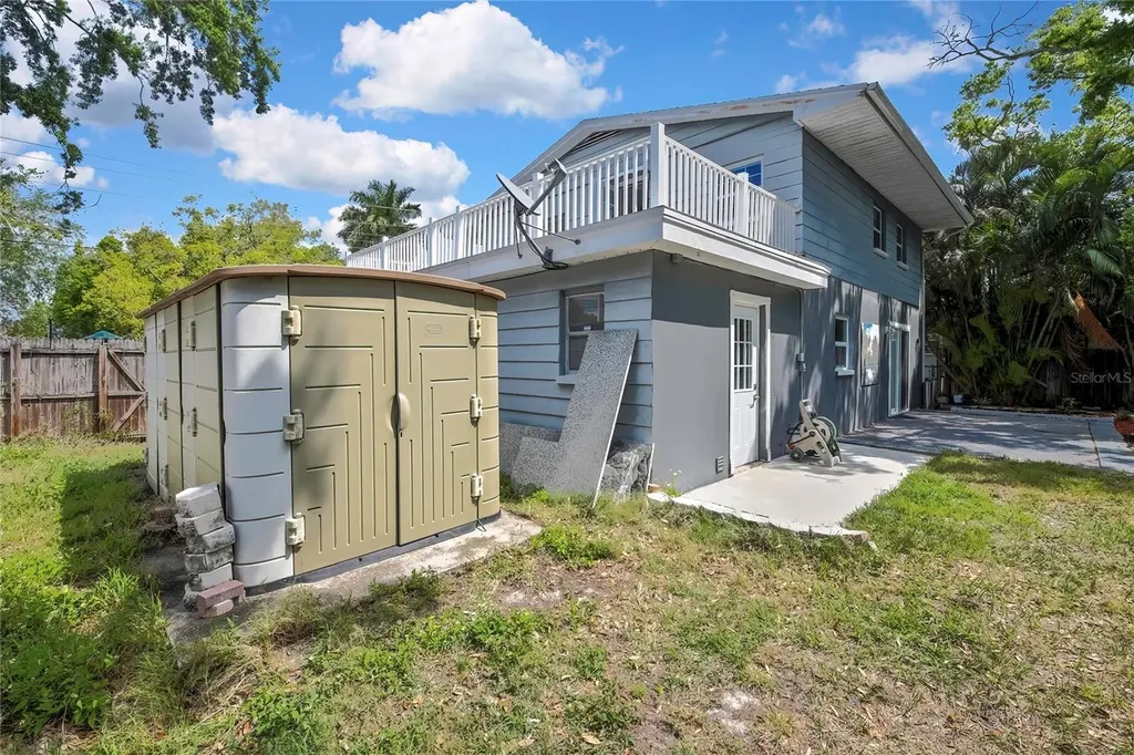 8424 Stillbrook Avenue Tampa FL 33615