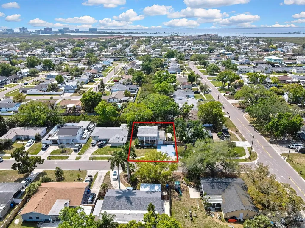 8424 Stillbrook Avenue Tampa FL 33615