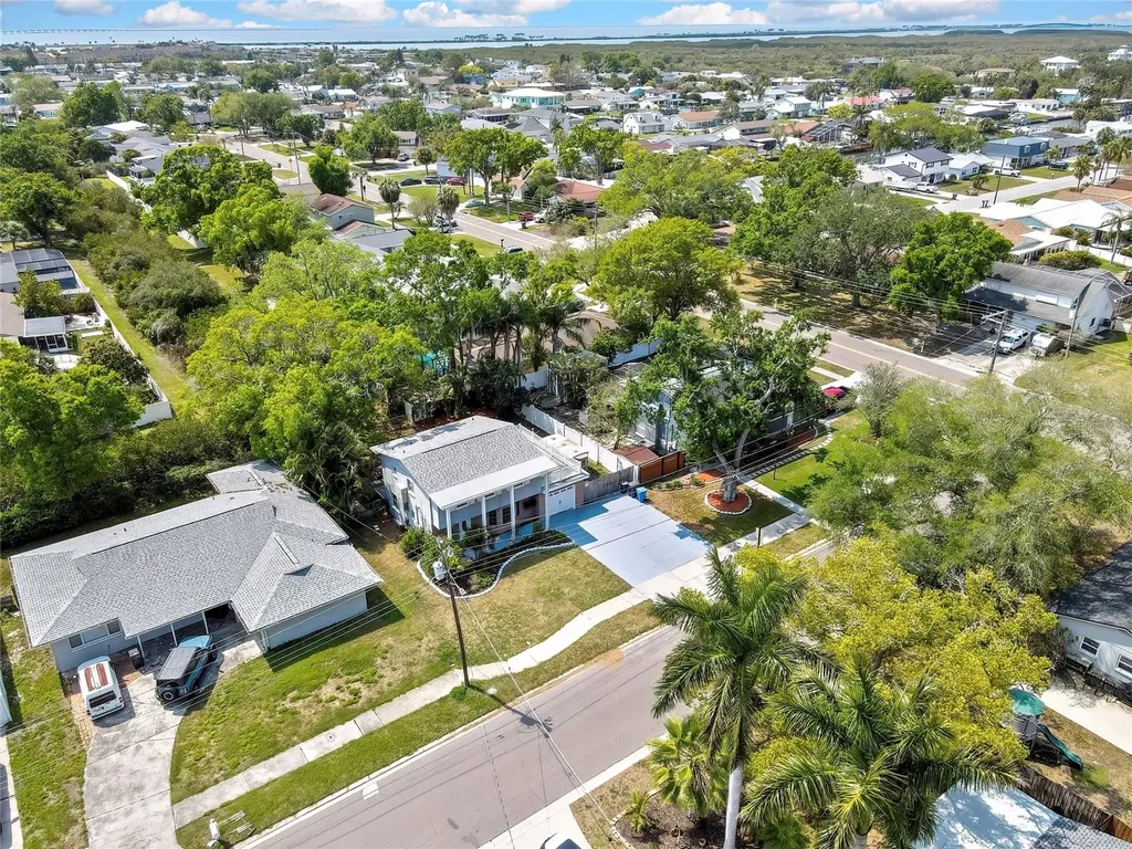 8424 Stillbrook Avenue Tampa FL 33615