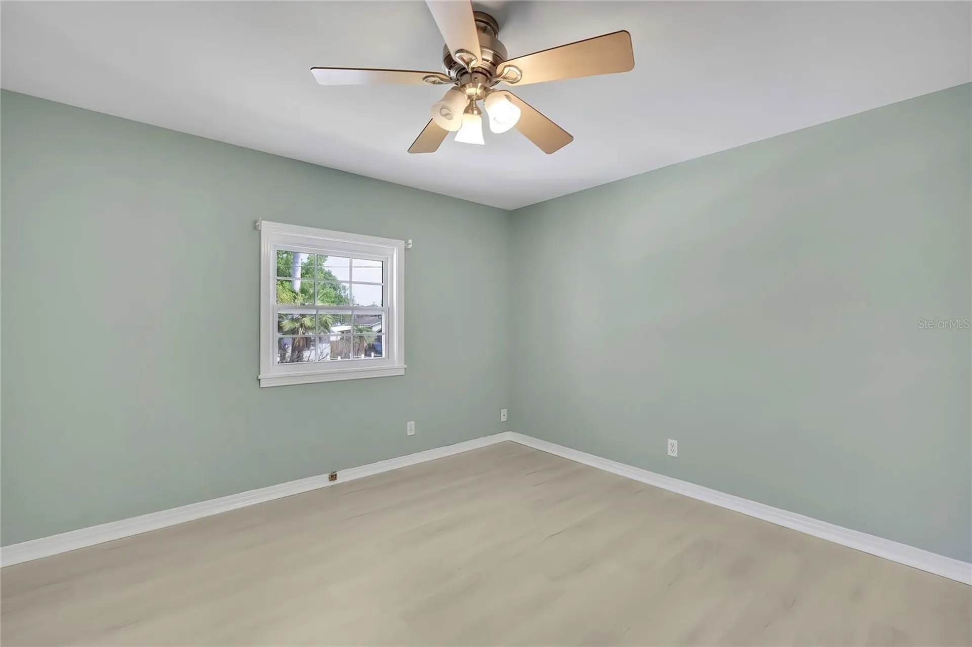 8424 Stillbrook Avenue Tampa FL 33615