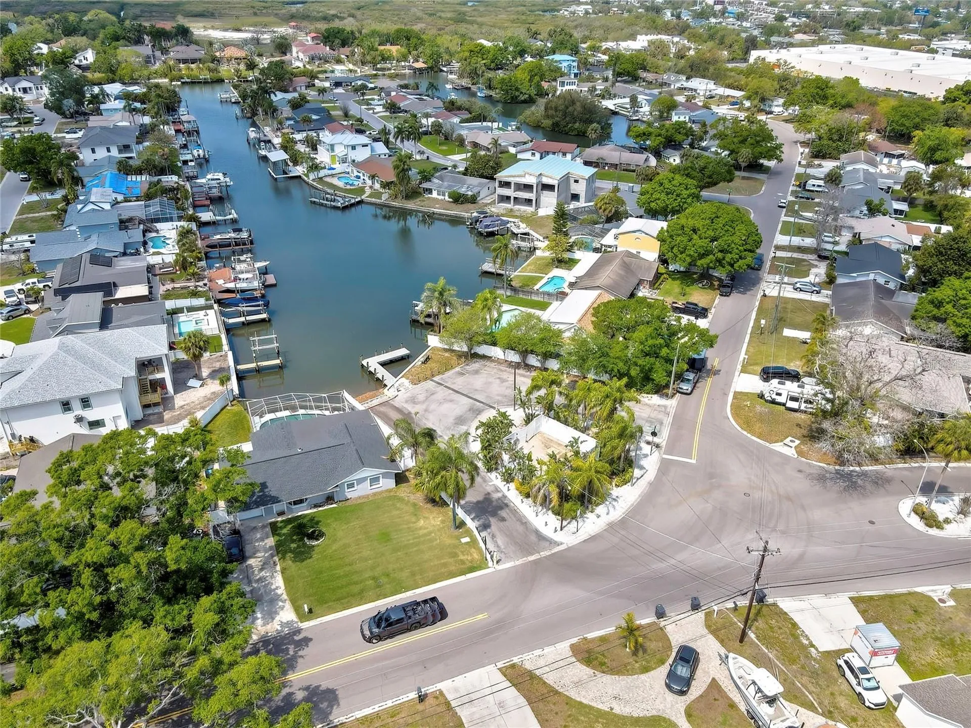 8424 Stillbrook Avenue Tampa FL 33615