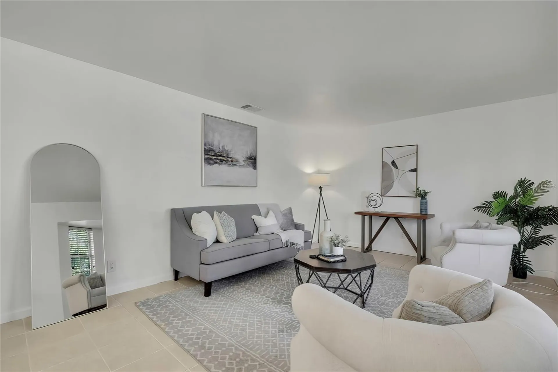 8424 Stillbrook Avenue Tampa FL 33615