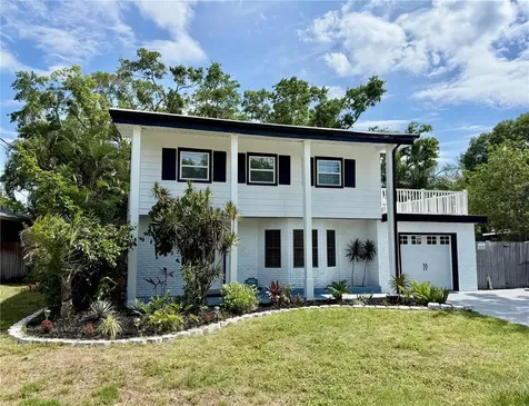 8424 Stillbrook Avenue Tampa FL 33615