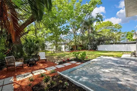 8424 Stillbrook Avenue Tampa FL 33615
