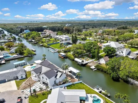 8424 Stillbrook Avenue Tampa FL 33615