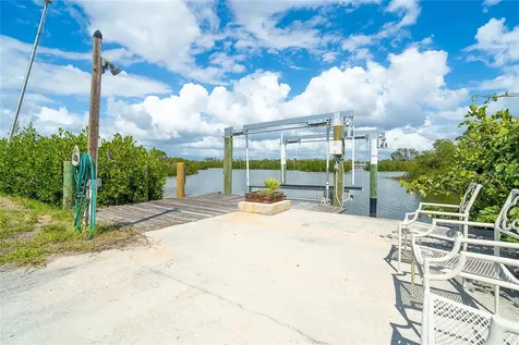 130 Crestview Drive Englewood FL 34223