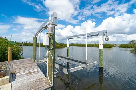 130 Crestview Drive Englewood FL 34223