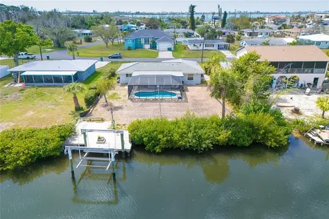 130 Crestview Drive Englewood FL 34223