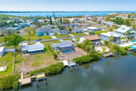 130 Crestview Drive Englewood FL 34223