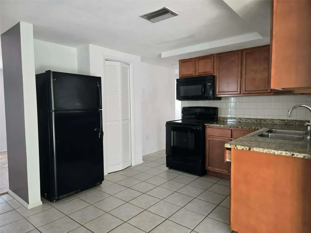 5605 Dolores Holiday FL 34690