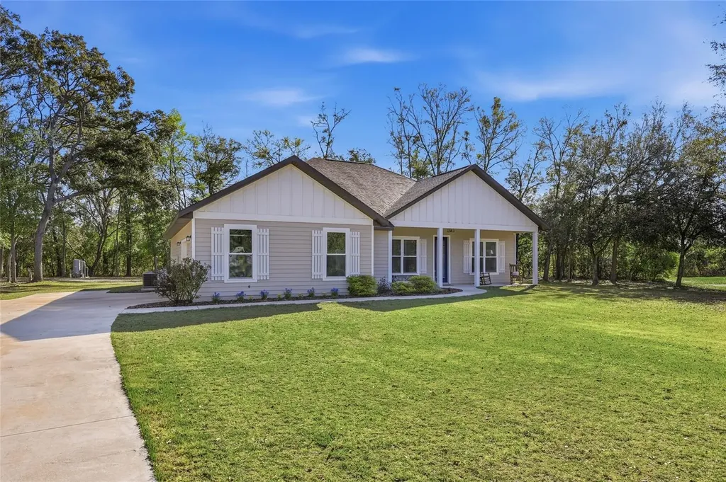 8920 NE 8th Place High Springs FL 32643