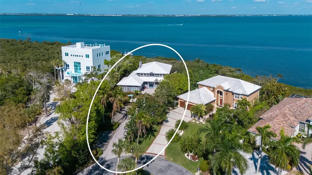5422 Sandhamn Place Longboat Key FL 34228
