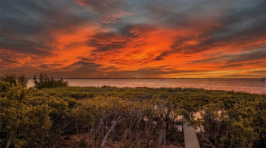5422 Sandhamn Place Longboat Key FL 34228