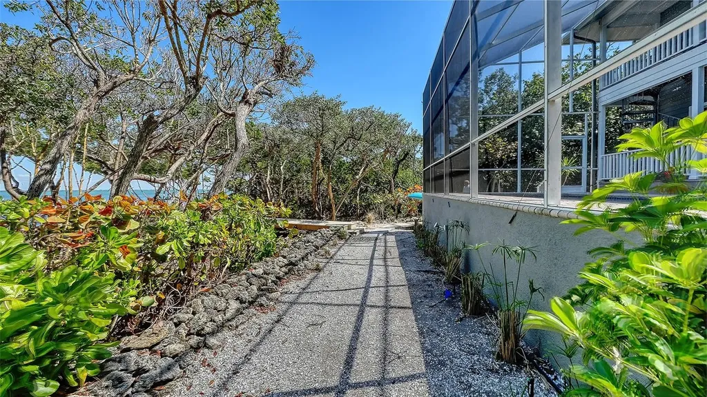 5422 Sandhamn Place Longboat Key FL 34228