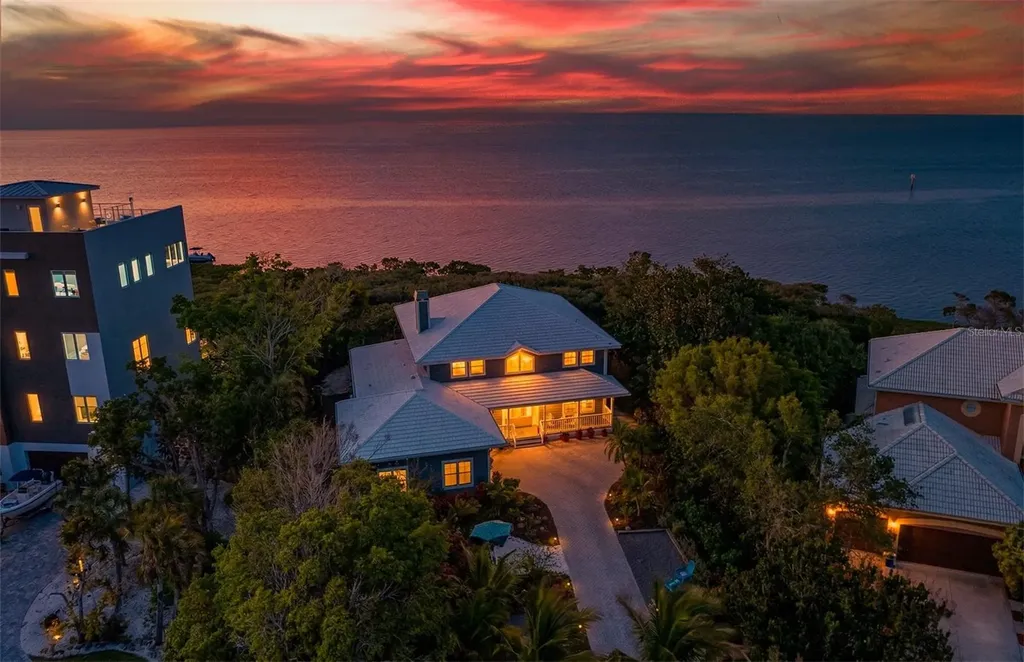 5422 Sandhamn Place Longboat Key FL 34228