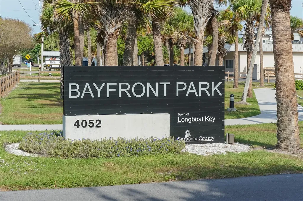 5422 Sandhamn Place Longboat Key FL 34228
