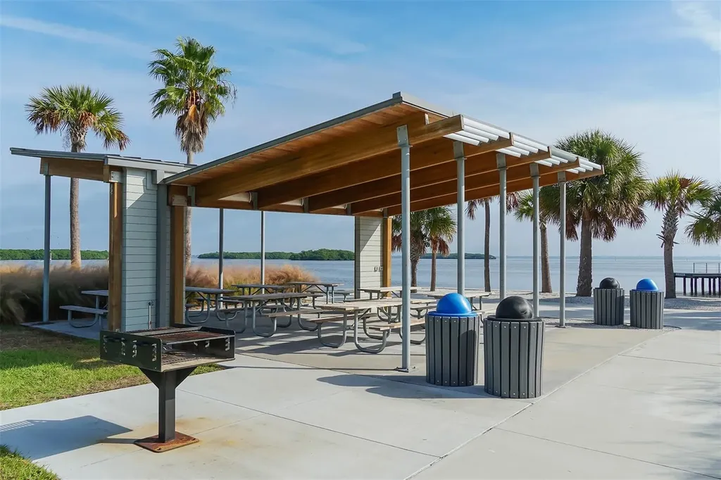 5422 Sandhamn Place Longboat Key FL 34228