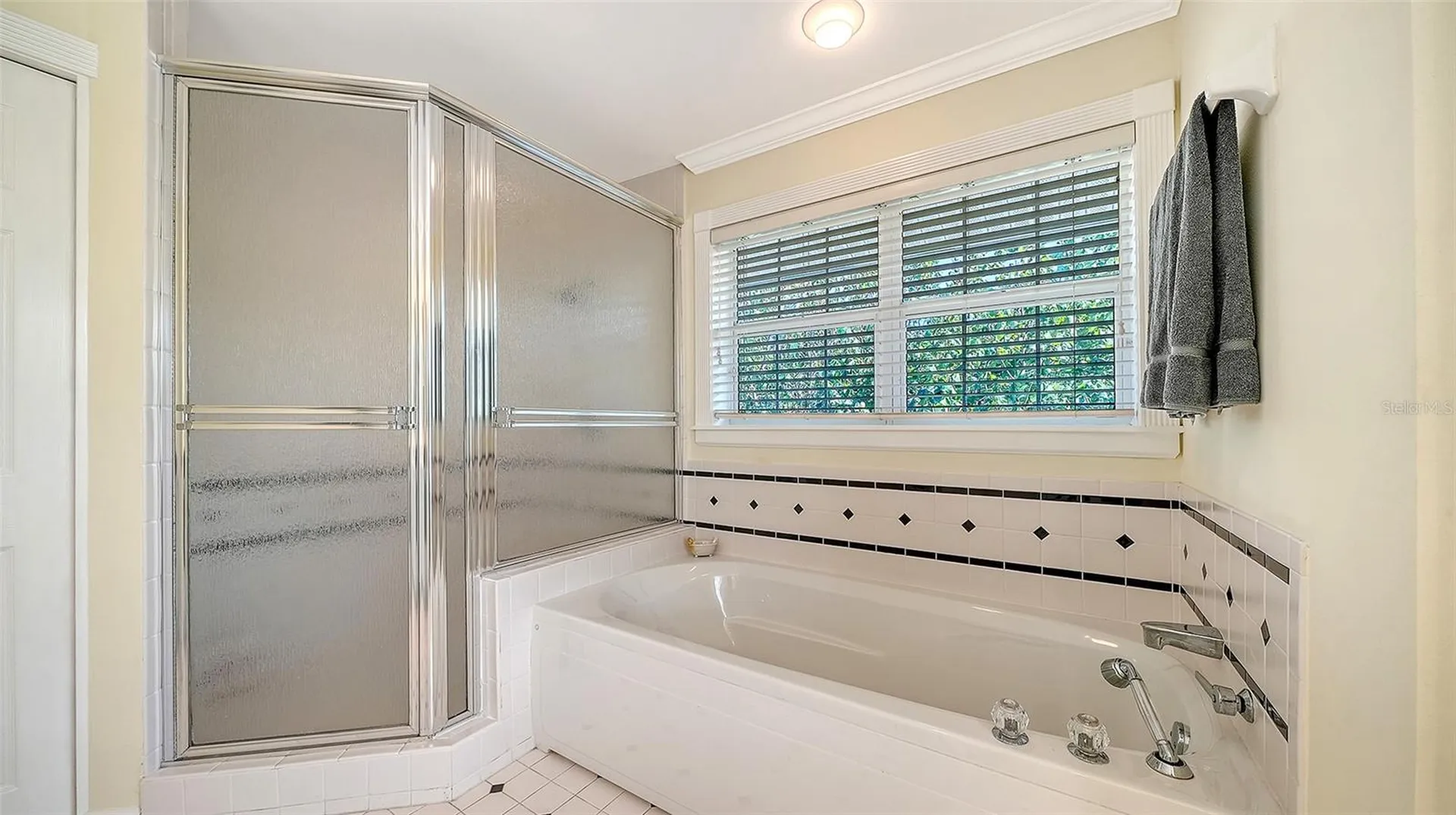 5422 Sandhamn Place Longboat Key FL 34228