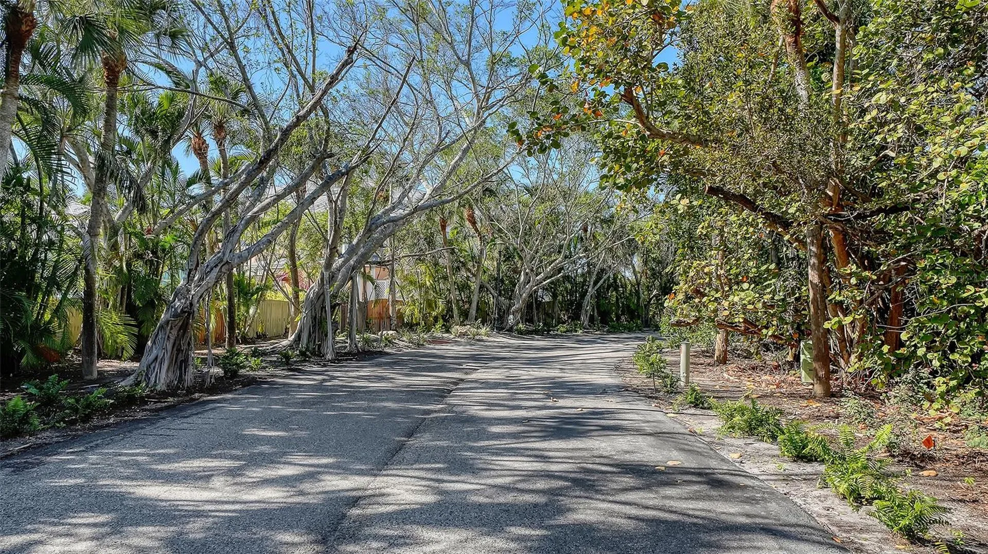 5422 Sandhamn Place Longboat Key FL 34228