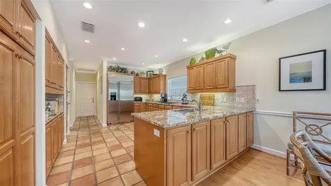 5422 Sandhamn Place Longboat Key FL 34228