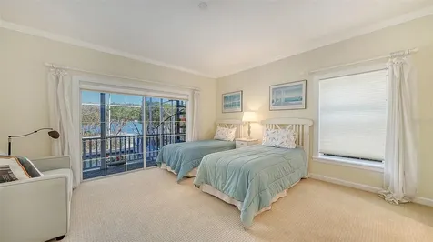 5422 Sandhamn Place Longboat Key FL 34228
