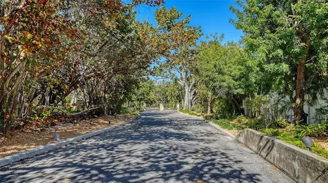 5422 Sandhamn Place Longboat Key FL 34228