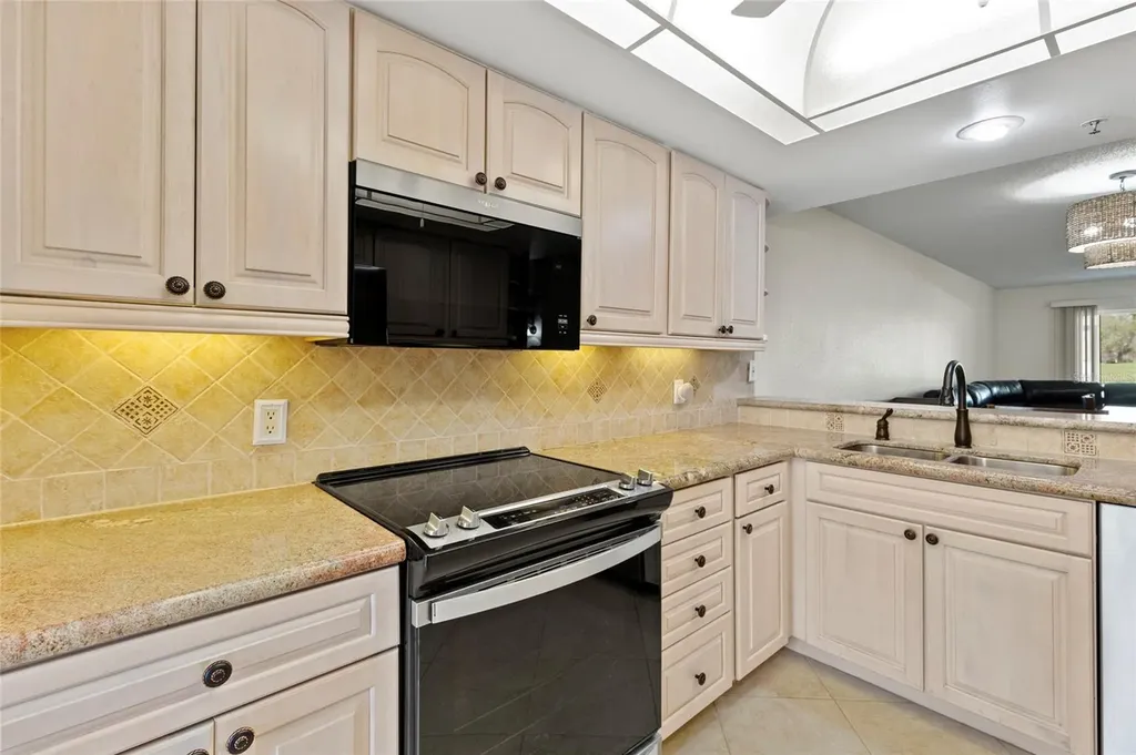 6611 Stone River Road Bradenton FL 34203