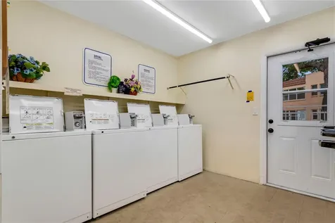 203 Aspen Circle Seminole FL 33777