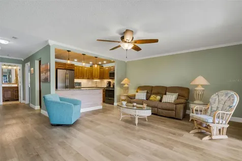 203 Aspen Circle Seminole FL 33777