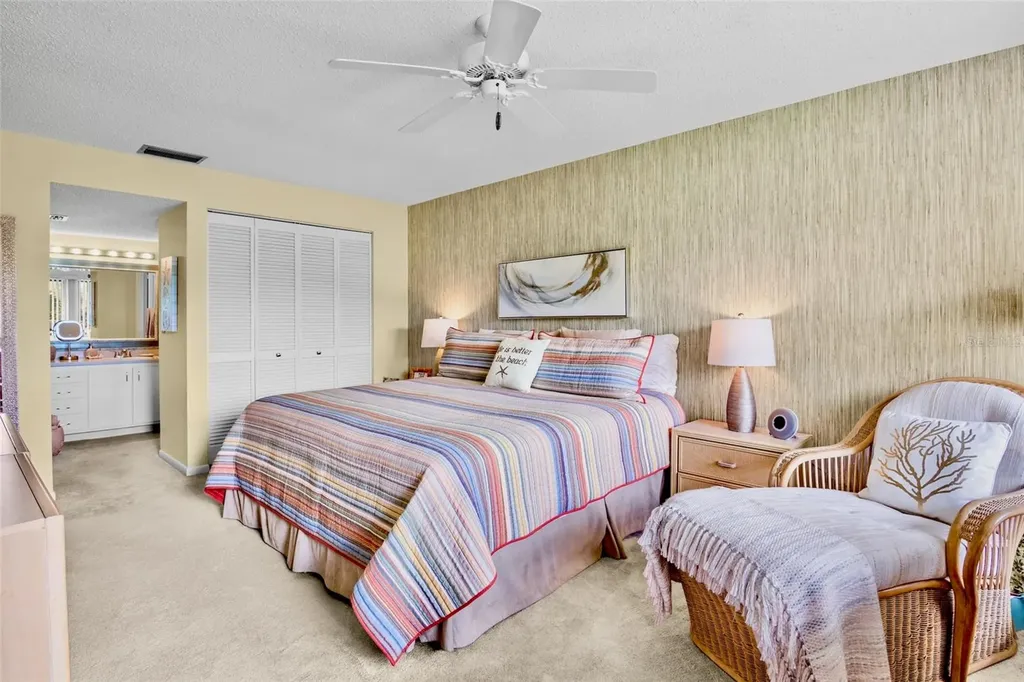 4582 Longwater Sarasota FL 34235