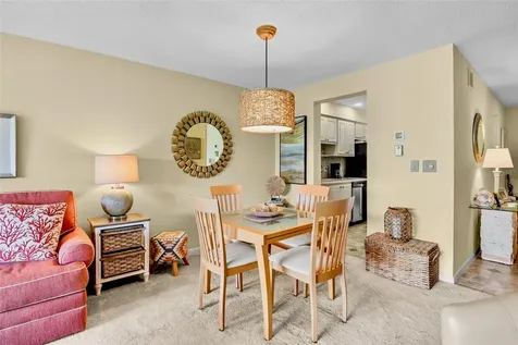 4582 Longwater Sarasota FL 34235