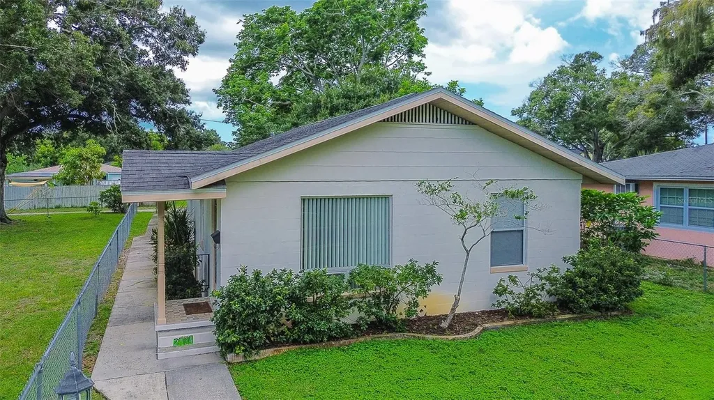 2534 40th Avenue N St Petersburg FL 33714