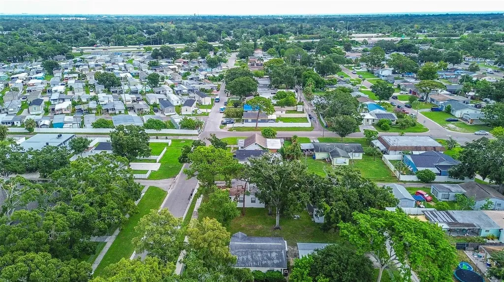 2534 40th Avenue N St Petersburg FL 33714
