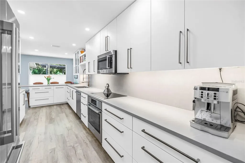 355 Red Cedar Court NE St Petersburg FL 33703
