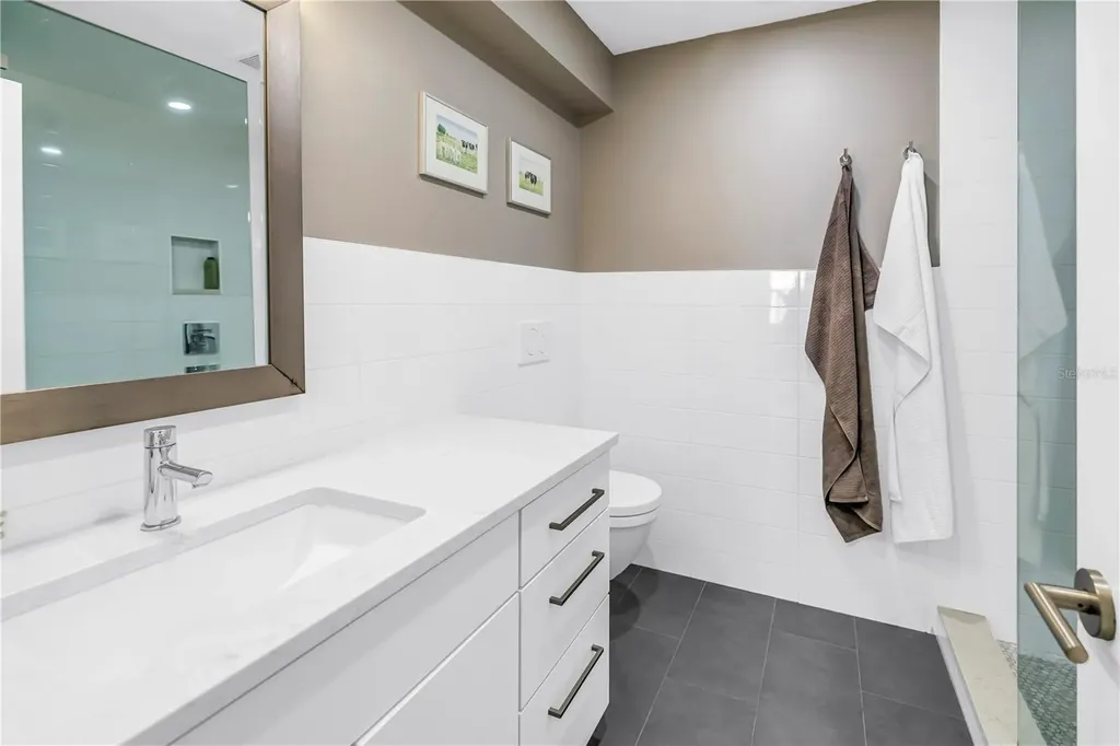 355 Red Cedar Court NE St Petersburg FL 33703