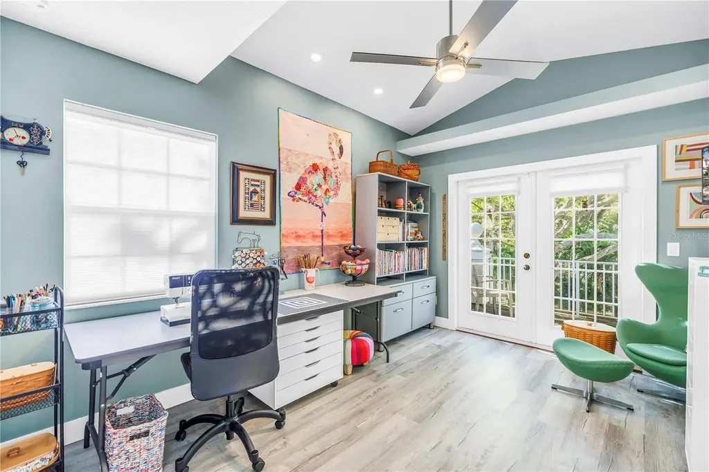 355 Red Cedar Court NE St Petersburg FL 33703