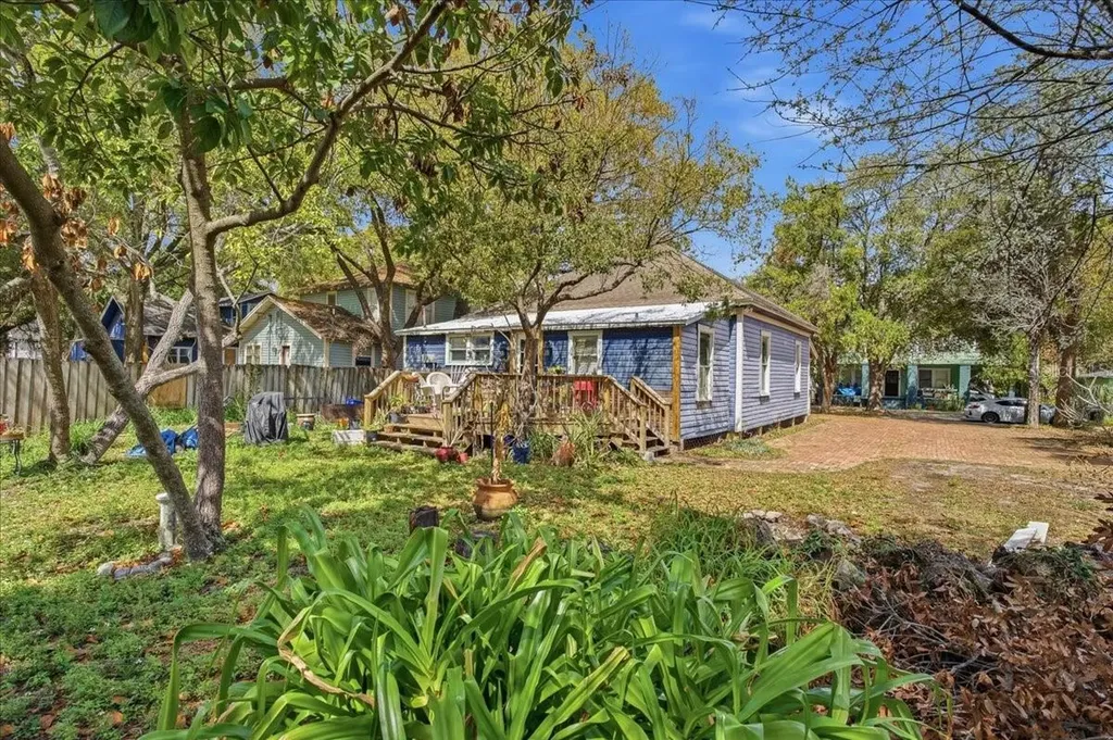 919 E 26th Avenue Tampa FL 33605