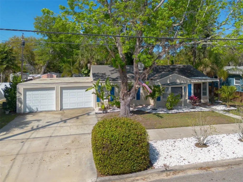200 Broadway Dunedin FL 34698