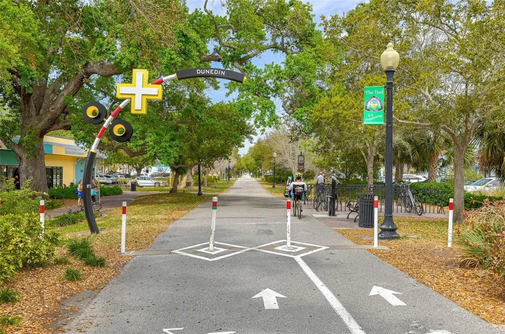 200 Broadway Dunedin FL 34698